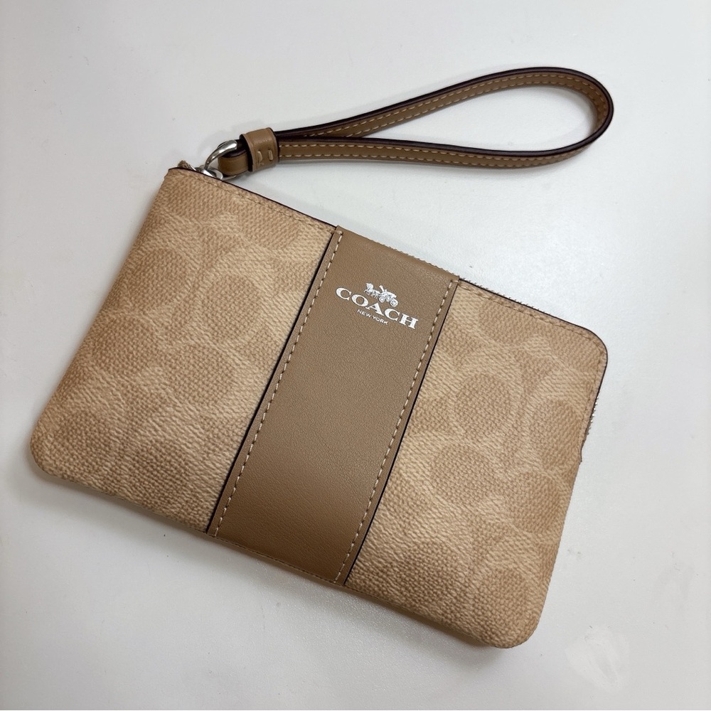 New Coach Wristlet (never used)